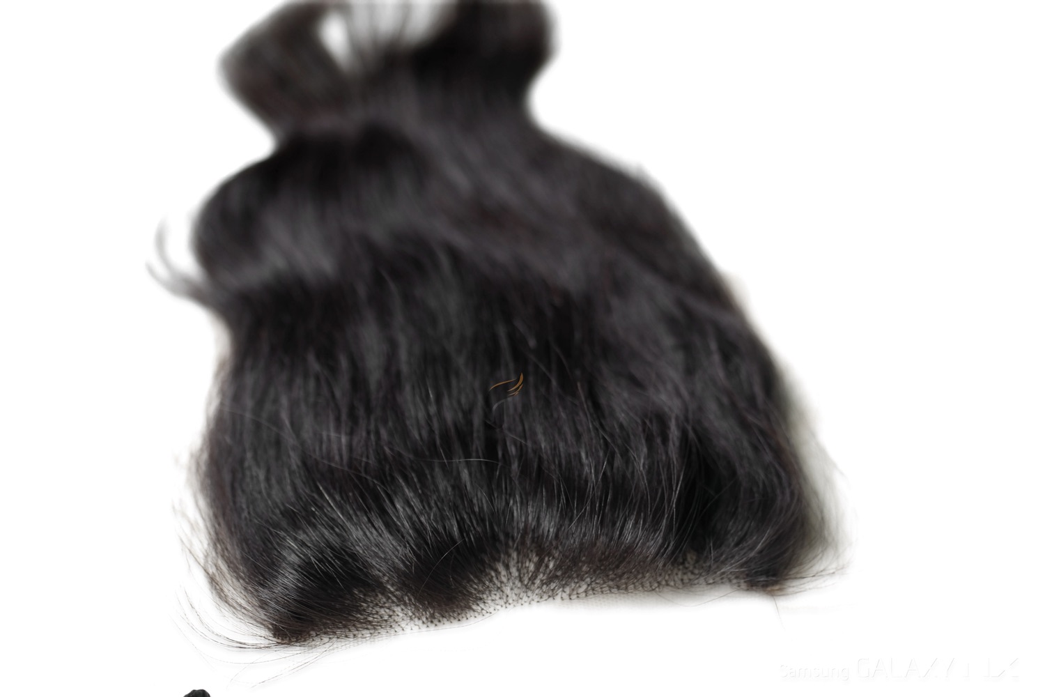 Juttu Extensions lace closure — natural wavy virgin Remy hair